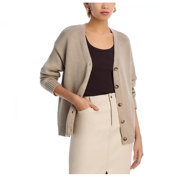 AQUA Classic Timeless V-Neck Cardigan – Medium – NWT - Picture 2 of 6